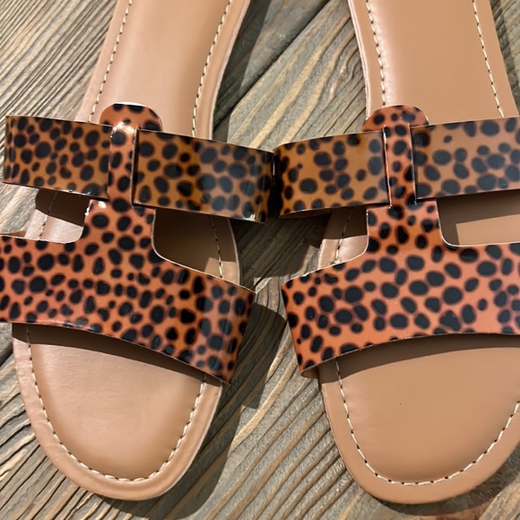 J Crew Leopard Animal Print Slide Sandals 10 - Picture 2 of 7